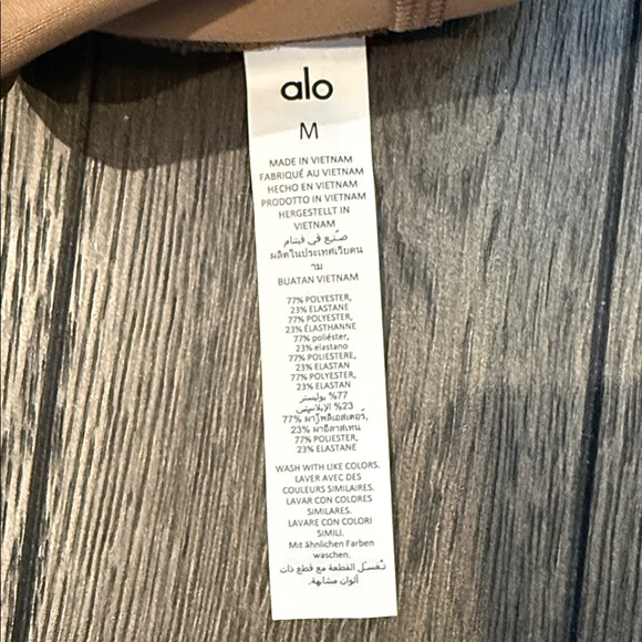 ALO Yoga Tan Leggings Size Medium - Picture 6 of 6